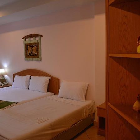Seven Oaks Inn Jomtien Beach Zimmer foto